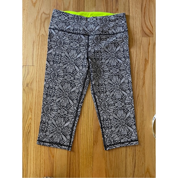 VSX SPORT KNOCKOUT CROP - Picture 1 of 8